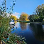 Canal Rodley Leeds, 5 Miles Lba Airport