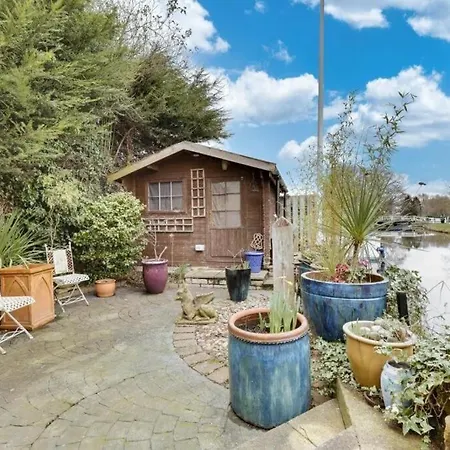 別荘 Canal Rodley Leeds, 5 Miles Lba Airport *