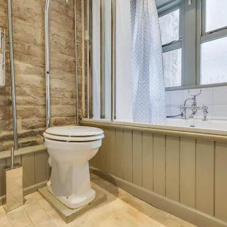 Canal Rodley Leeds, 5 Miles Lba Airport Vakantiehuis