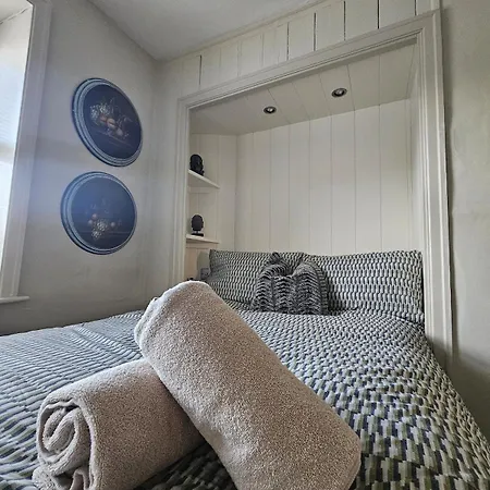 Canal Rodley Leeds, 5 Miles Lba Airport Vakantiehuis